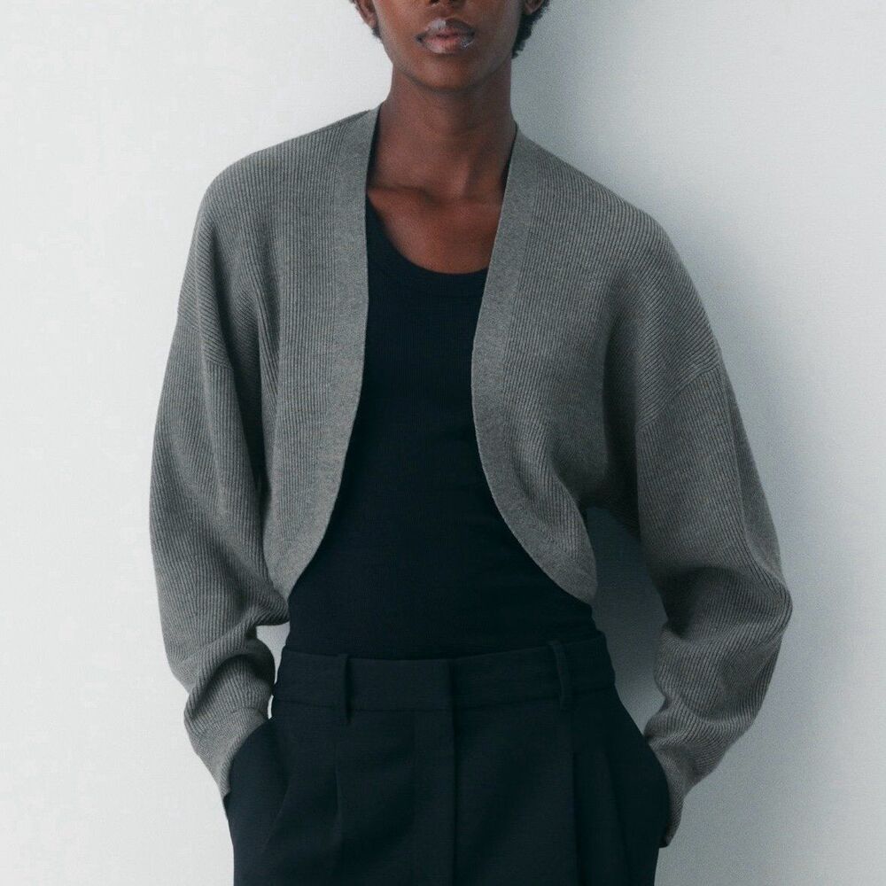 Like New Aritzia Babaton Decision Shrug in Heather dark grey Size M